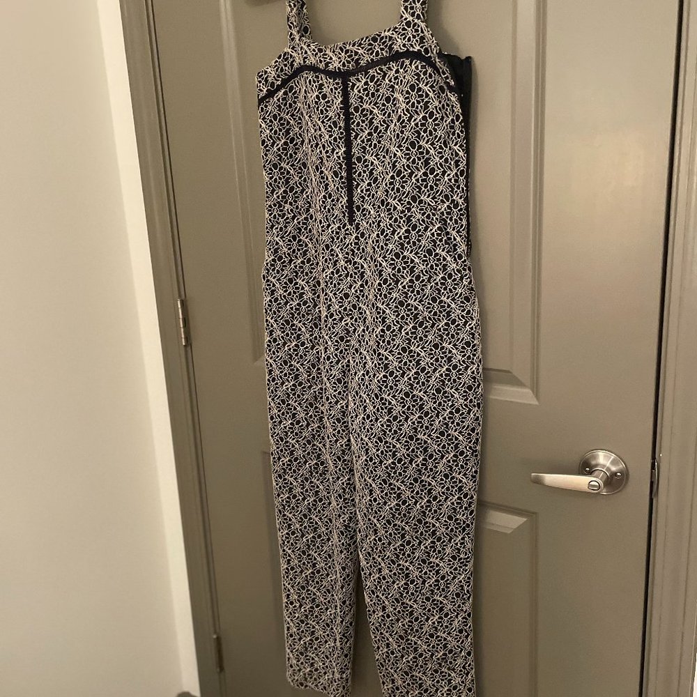 Banana Republic Navy with Cream Lace Sleeveless Cropped Jumpsuit 0